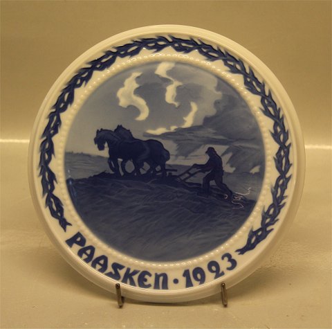 B&G Porcelain Easter Plate 1923 Man Plowing 18.5 cm