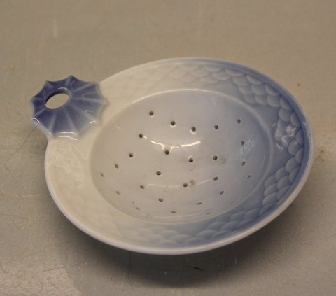 B&G Seagull Porcelain without gold 220 Tea strainer 10 cm