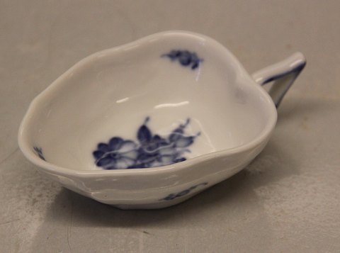 Danish Porcelain Blue Flower braided Tableware 8004-10 Accent dish with handle 
(Small) 10 x 6.5 cm