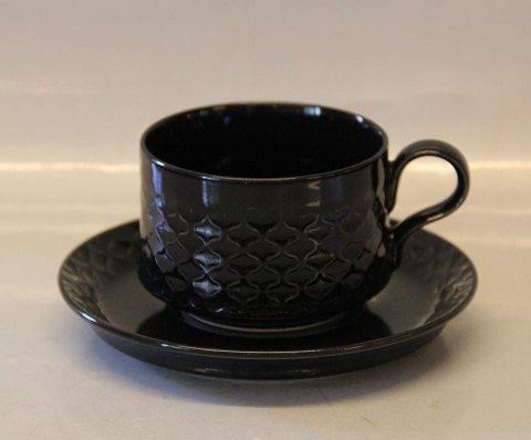 Palet B&G Art Pottery tableware Cordial Black - Palet 305 Coffee cup and saucer 
7.5 cm, 1.5 dl B&G