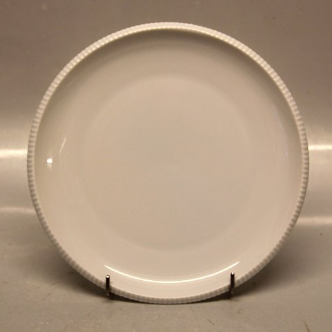 Bernadotte White porcelain form 674  026 Plate 21.5 cm (326)
