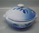B&G porcelain Christmas Rose
005 Covered dish 1.5 l (512) Ca 16 cm x 26 cm handle to handle