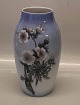 Bing & Grøndahl B&G 288-5243 Vase med hvide blomster 25 cm
