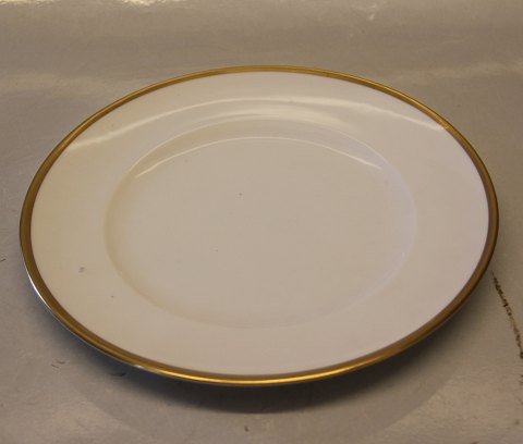 Haga? B&G Porcelain 026 Luncheon plate 21.5 cm broad polished gold rim, form 601 
 (326)
