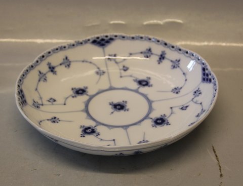 Blue Fluted Danish Porcelain half lace 710-1 Salad bowl 4 x 23.5 cm origianlly 
the top of a highfooted dish 
