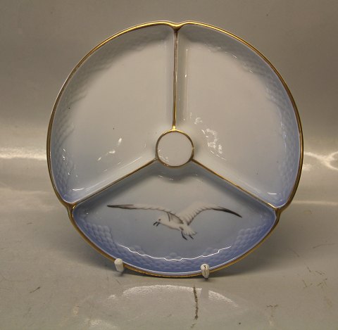 B&G Seagull  221 a Dish for crudités 23.5 cm Porcelain with gold
