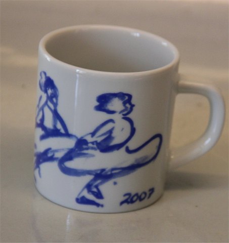 Large 2007 Hans Voigt Steffensen Royal Copenhagen Faience Annual mugs 498 ca 
10.3 cm  
