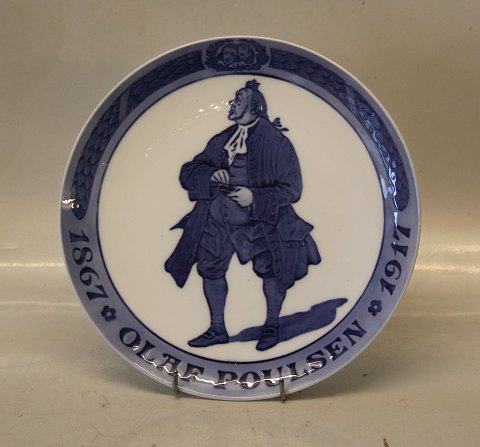 # 170 The actor Olaf Poulsen. Inscription: 1867 OLAF POULSEN 1917.  Royal 
Copenhagen Collector Plate