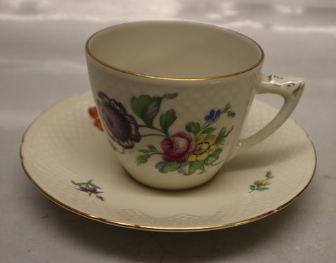102 Cup and saucer (305)	 B&G Saxon Flower Creme porcelain