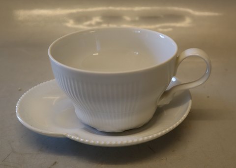 087-1 Cup 6 x9.5 cm & saucer 086-1 14 x 12 cm White Elements Danish Porcelain