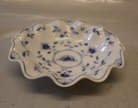 040 b Small fluted bowl ca 15 cm B&G Blue Butterfly porcelain 
