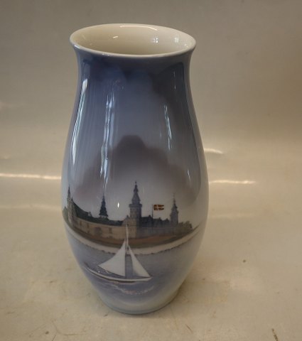 B&G 1302-6247 Vase with Kronborg and Sailship 21 cm Porcelain