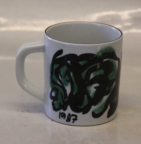 Small 1987 Mogens Andersen Royal Copenhagen Faience Annual mugs  7.5 x 6,7 cm cm