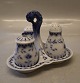 052 Triangular dish with seahorse handle   13 x 16.5 cm B&G Blue Butterfly 
porcelain 
