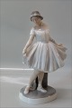 Royal Copenhagen figurine 1374 RC Ballet dancer Lotte Benter 1912  30 x 19 cm